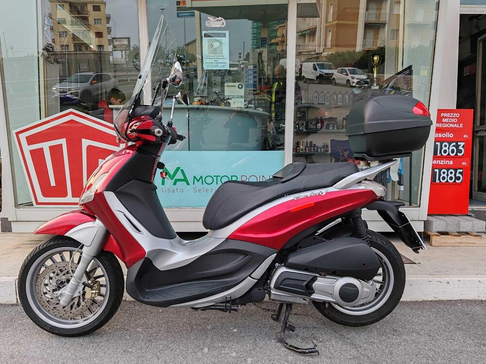 Piaggio Beverly 300 i.e. (2010 - 16) (2)