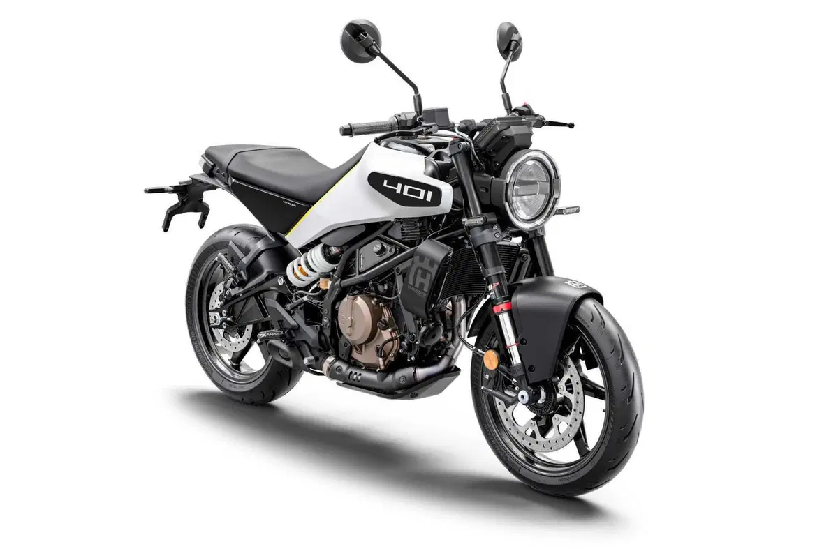 Husqvarna Vitpilen 401 e Svartpilen 410 TEST (4)