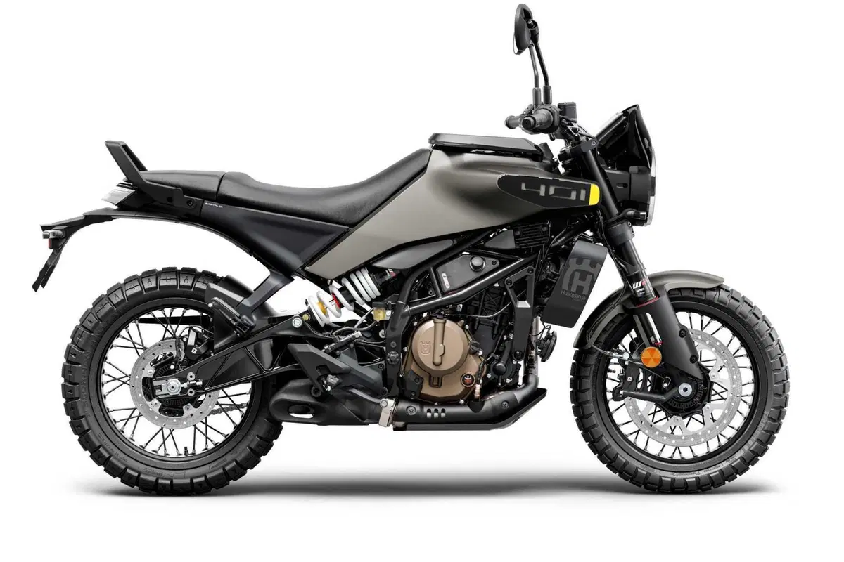 Husqvarna Vitpilen 401 e Svartpilen 410 TEST (6)