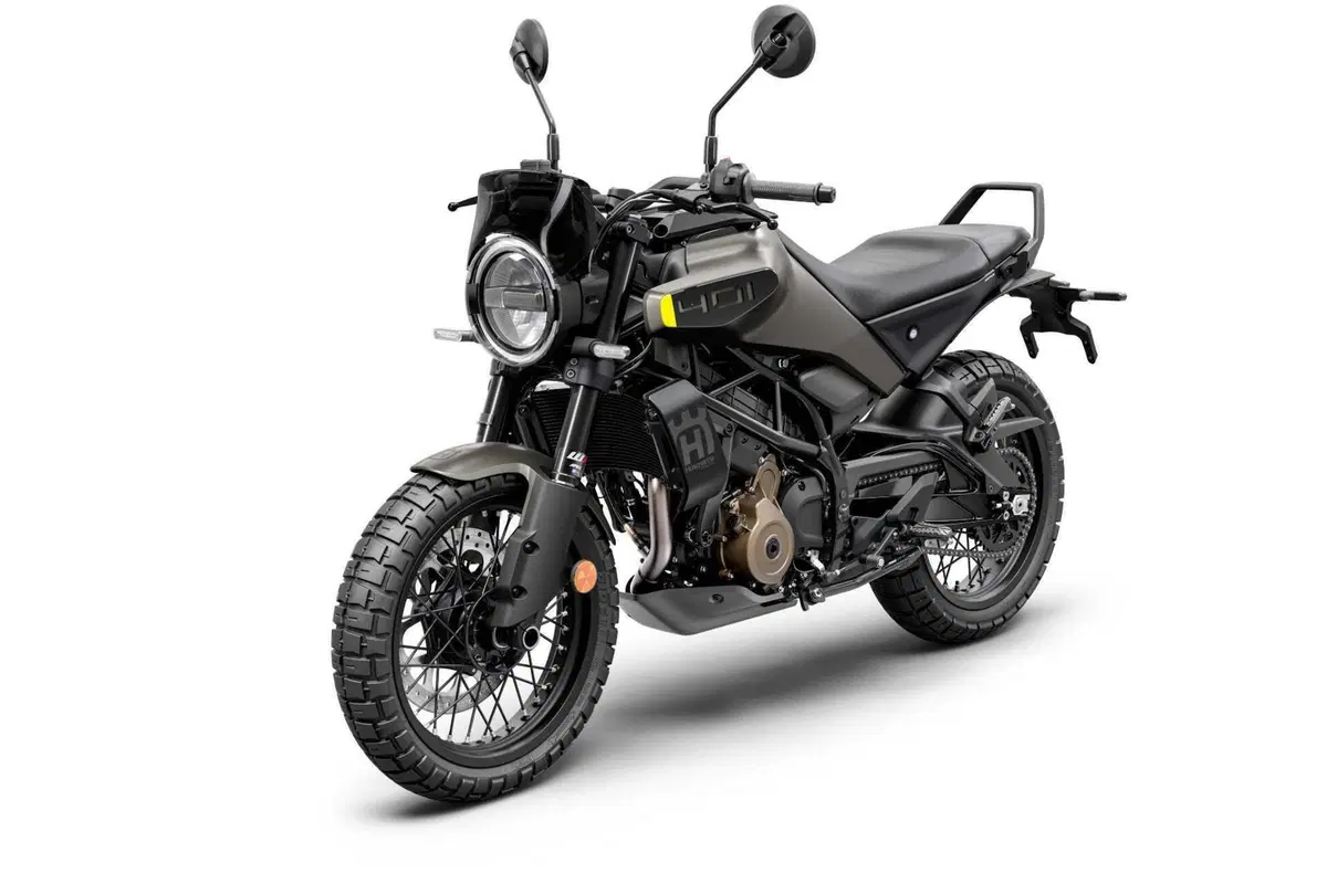 Husqvarna Vitpilen 401 e Svartpilen 410 TEST (7)