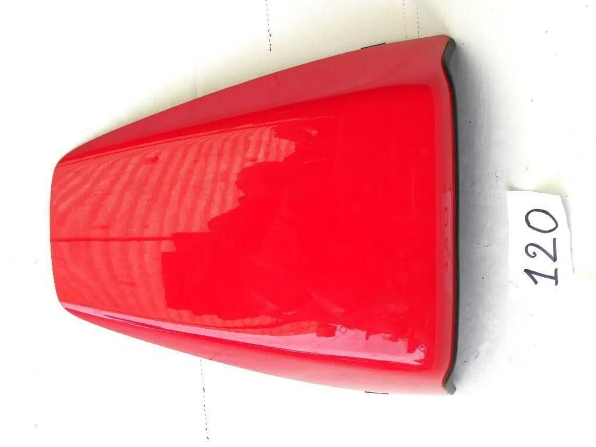 Guscio coprisellino posteriore Honda VFR 800 (3)