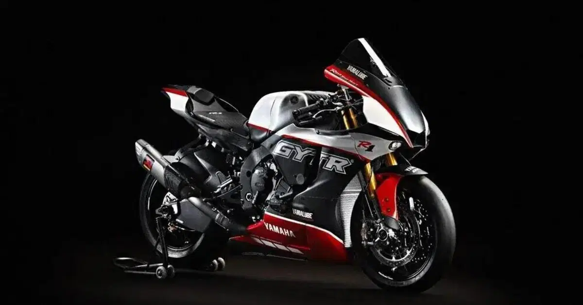 Yamaha R1 in Europa dal 2025 solo per l'uso in pista