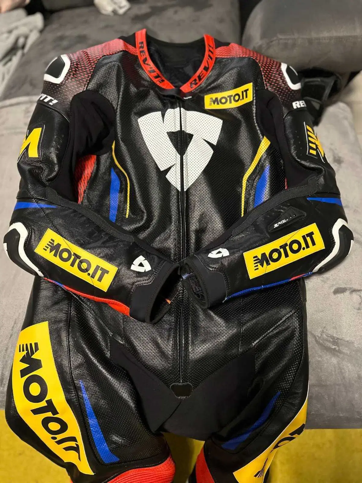 Tailortech by Rev'It!: ecco come hanno realizzato la mia nuova tuta racing su misura (4)
