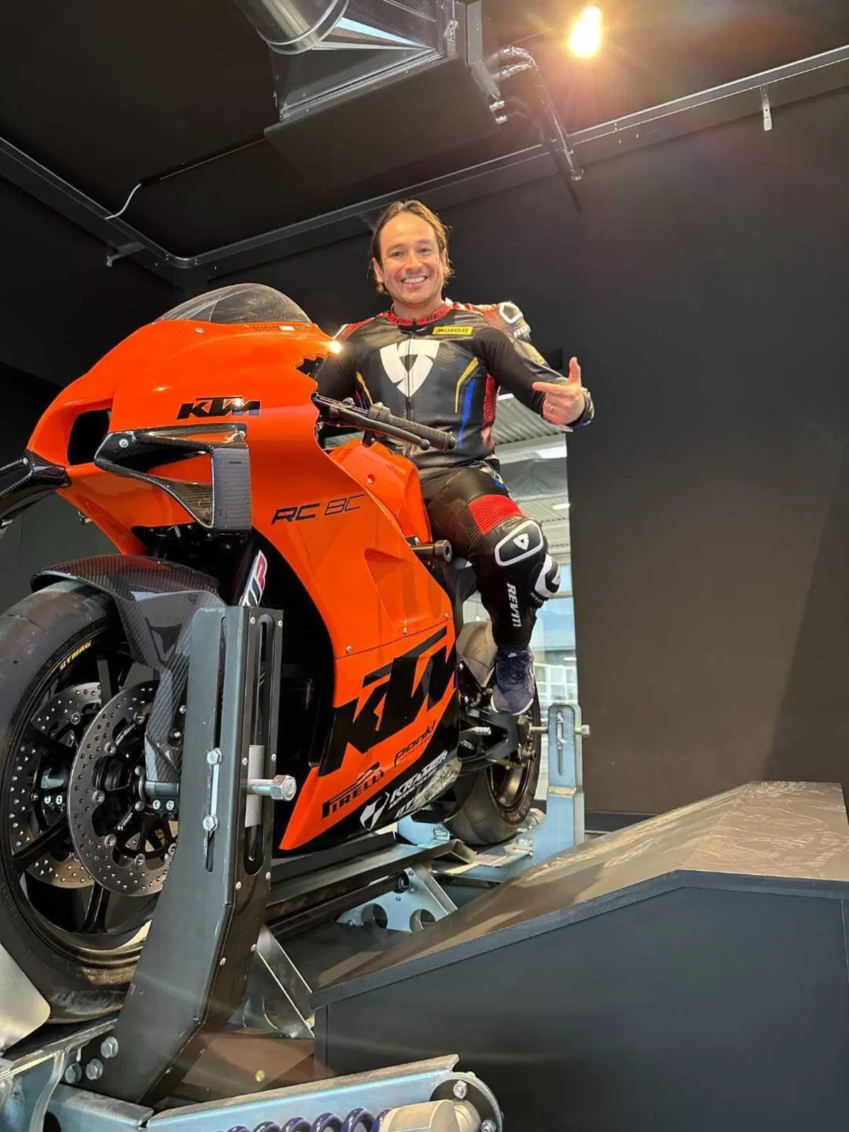 Tailortech by Rev'It!: ecco come hanno realizzato la mia nuova tuta racing su misura (10)