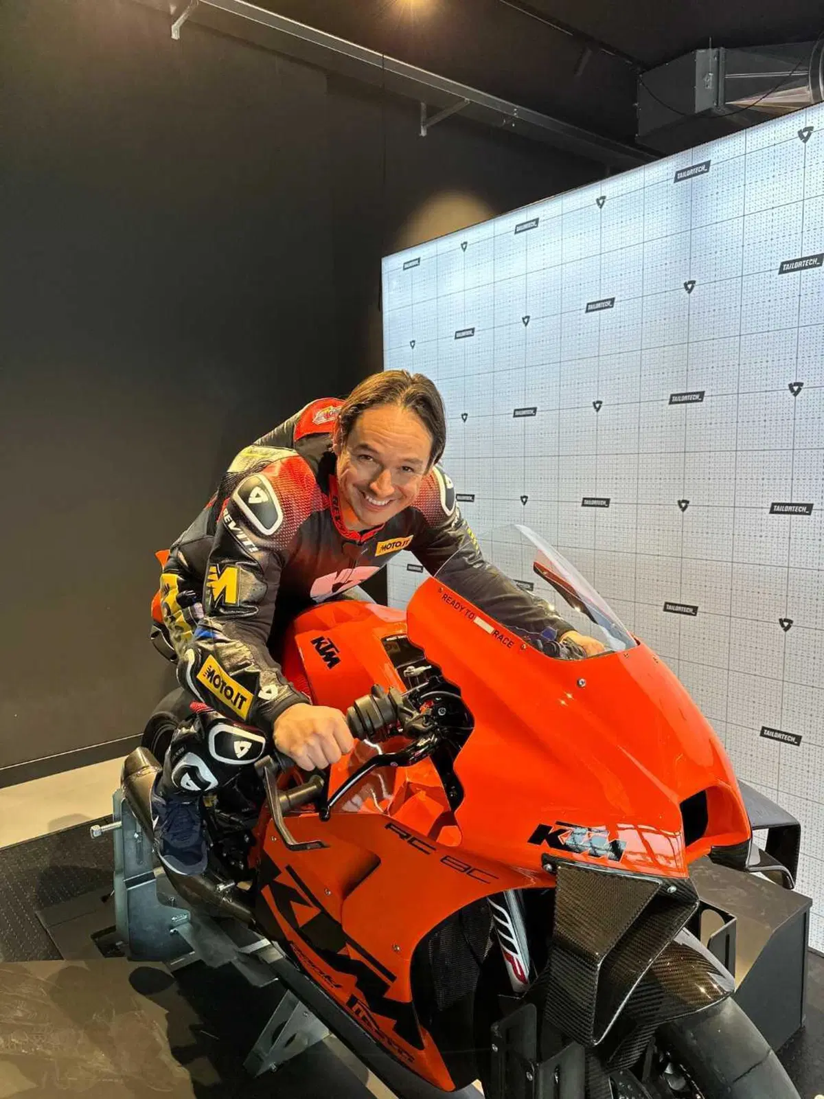 Tailortech by Rev'It!: ecco come hanno realizzato la mia nuova tuta racing su misura (11)