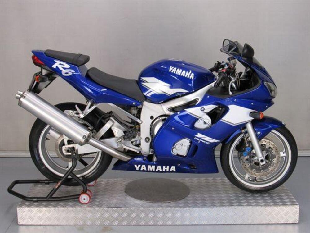 Yamaha YZF R6 (1999 - 00)