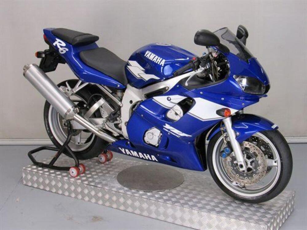Yamaha YZF R6 (1999 - 00) (2)