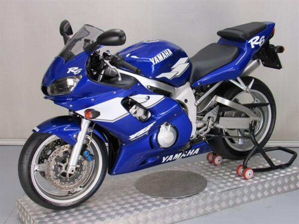 Yamaha YZF R6 (1999 - 00) (3)