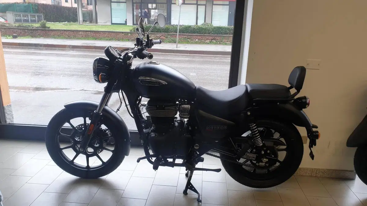Royal Enfield Meteor 350 (2021 - 26)