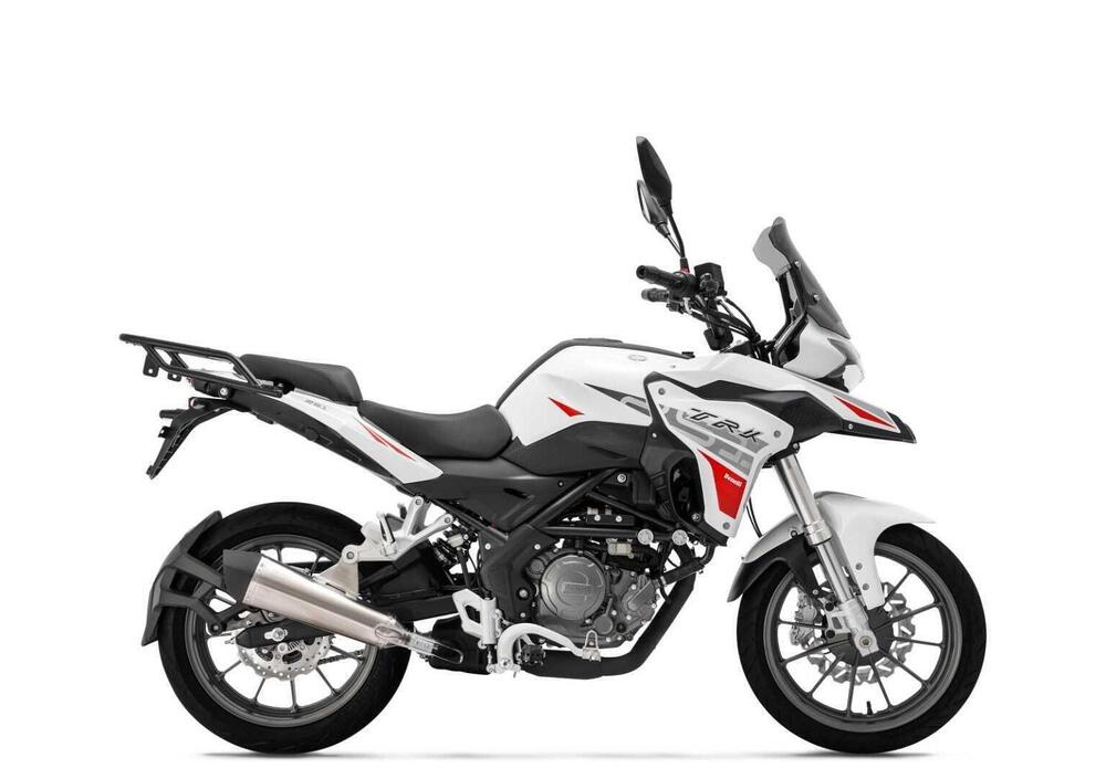 Benelli TRK 251 (2022 - 24) (2)