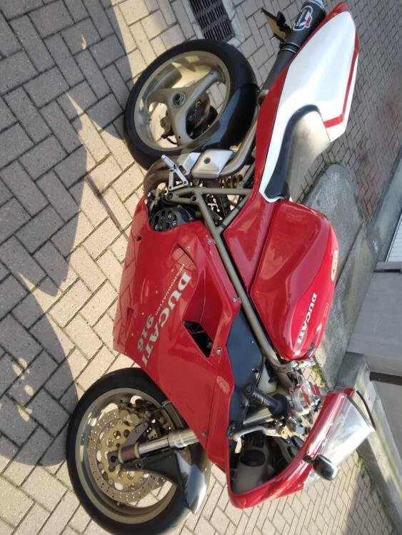 Ducati 916s