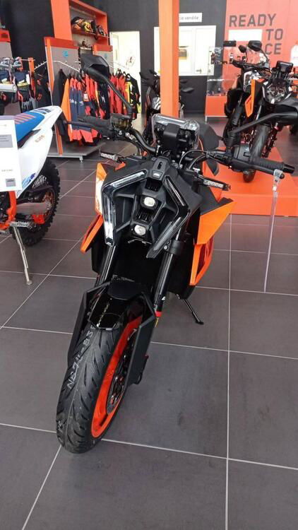 KTM 990 Duke (2024) (4)