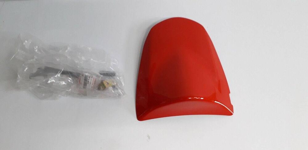 Coprisella rosso Kawasaki Z750 2004/05 999961347H1