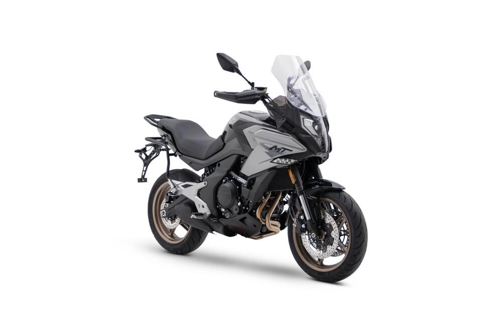 CFMOTO 700MT (2024)