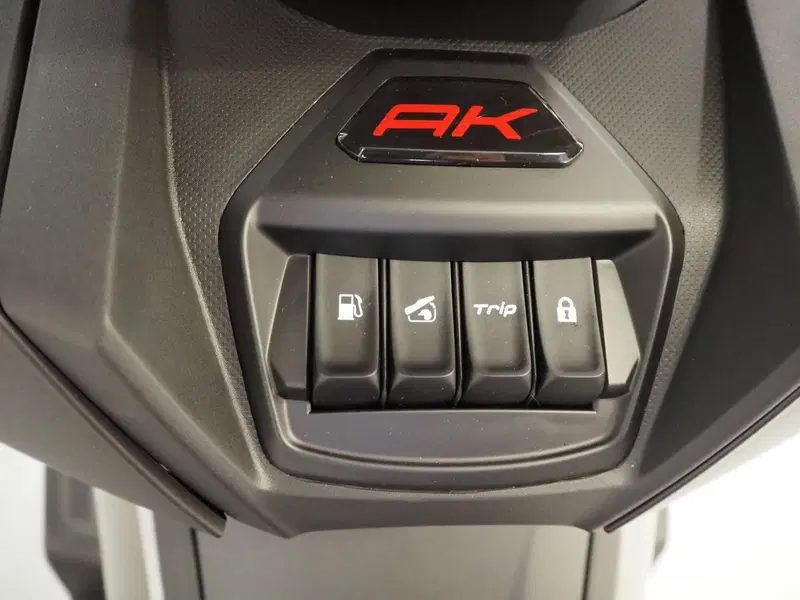 Kymco AK 550 Premium (2023 - 25) (4)