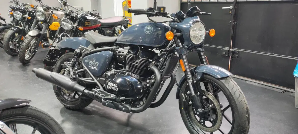 Royal Enfield Shotgun 650 (2024 - 26) (2)