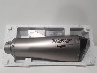 Akrapovic per tutte le NineT fino al 2019 BMW