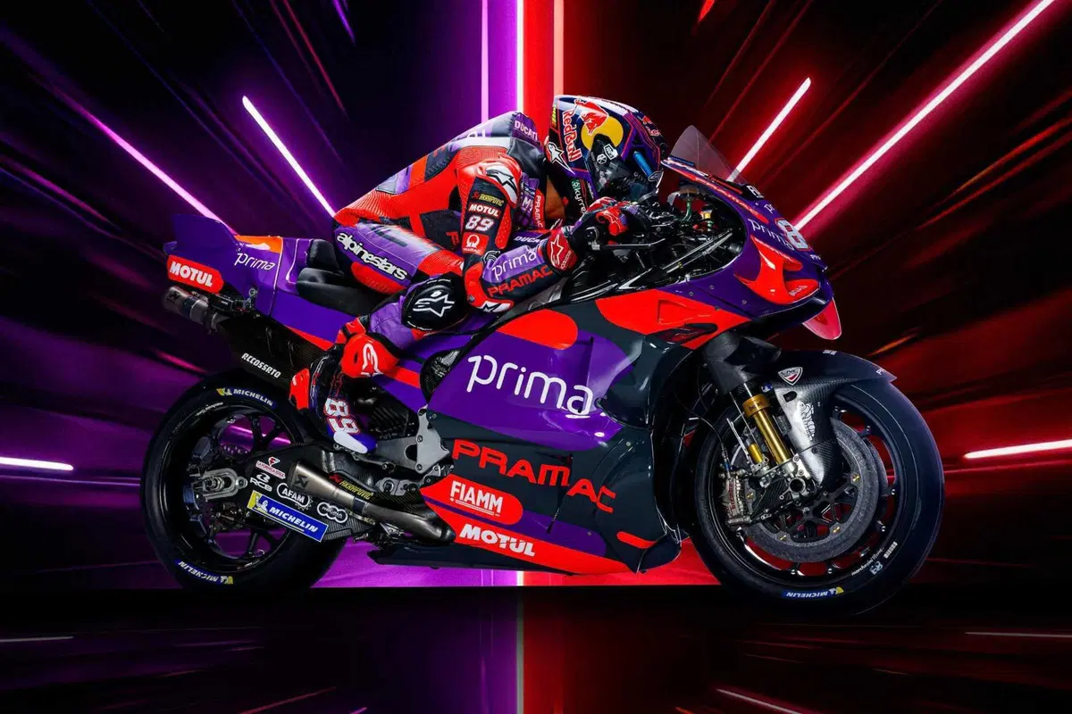 MotoGP 2024. Ecco le livree delle nuove Pramac di Jorge Martin e Franco Morbidelli! È sparito il bianco! [VIDEO e GALLERY] (12)