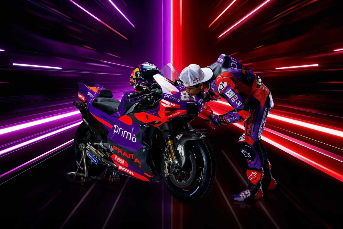 MotoGP 2024. Ecco le livree delle nuove Pramac di Jorge Martin e Franco Morbidelli! È sparito il bianco! [VIDEO e GALLERY] (14)