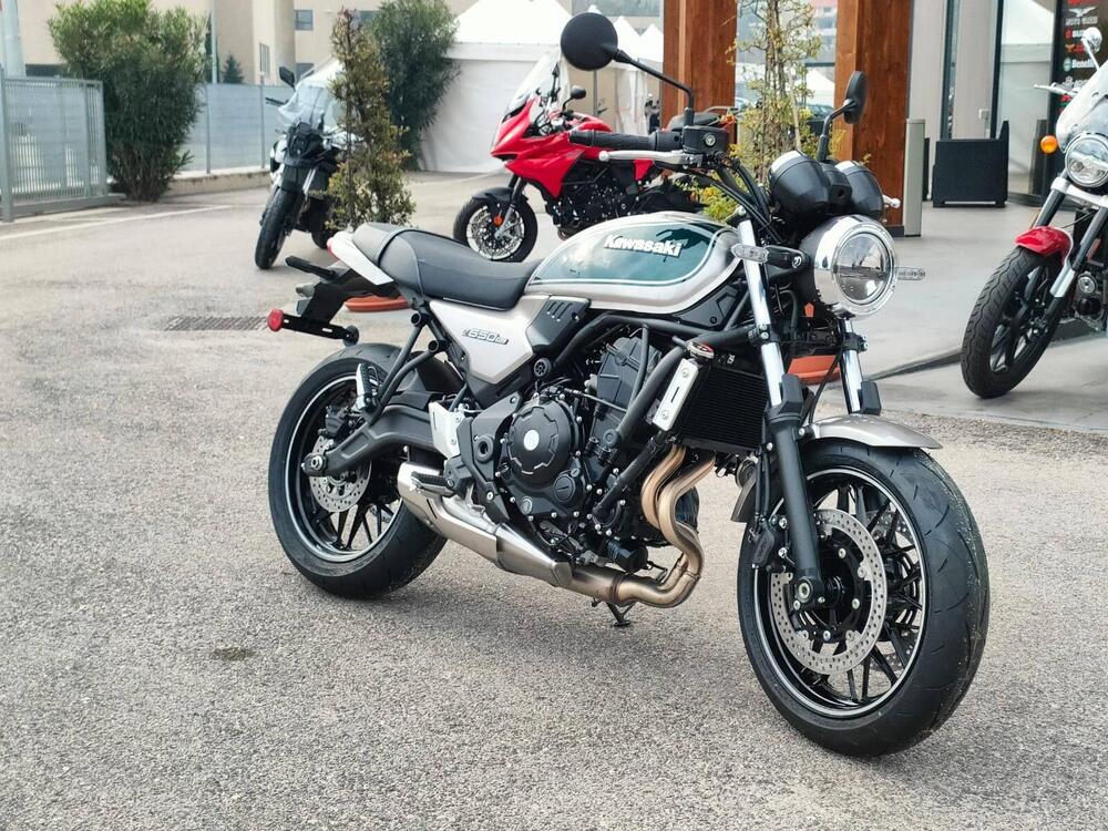 Kawasaki Z 650 RS (2022 - 24) (2)