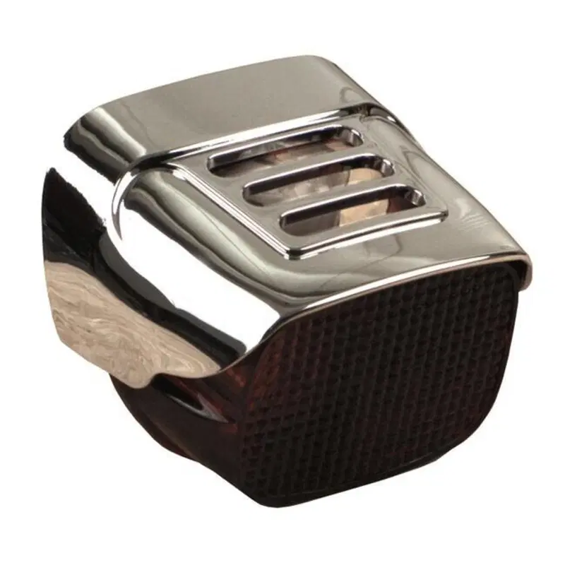 Visor per faro posteriore Kuryakyn 3 asole cromato 