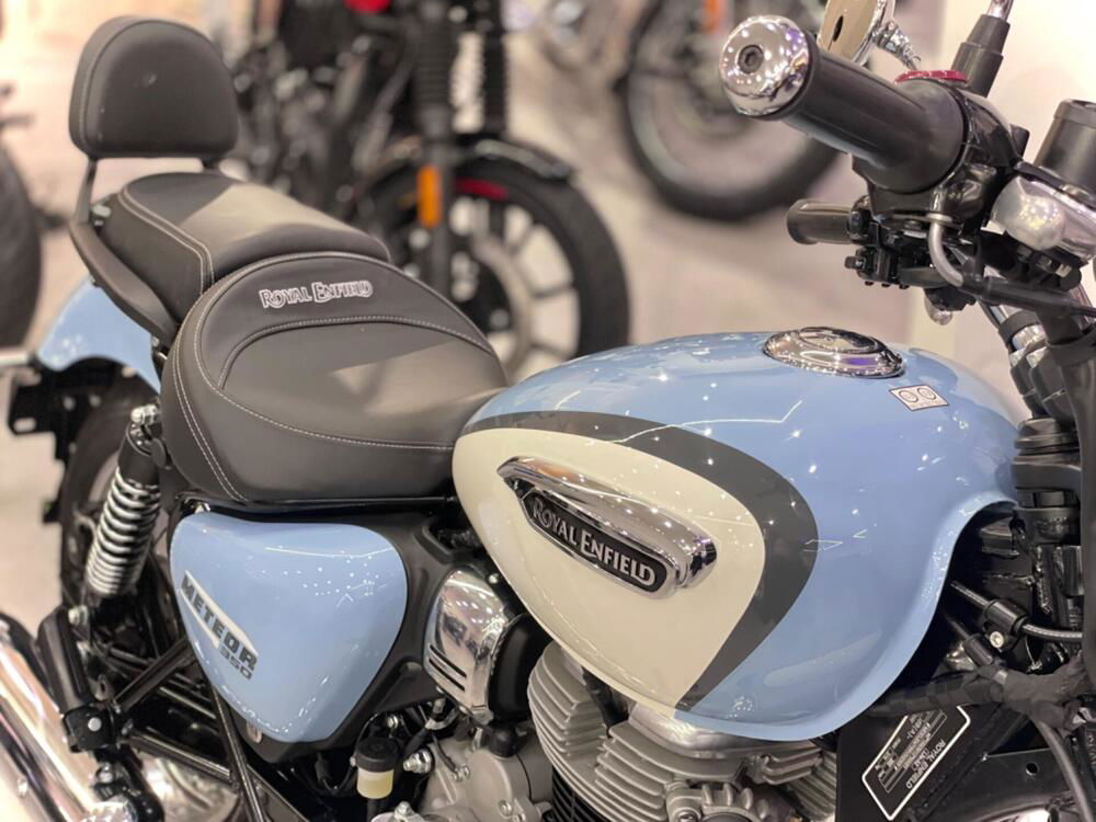 Royal Enfield Meteor 350 Aurora (2024) (5)