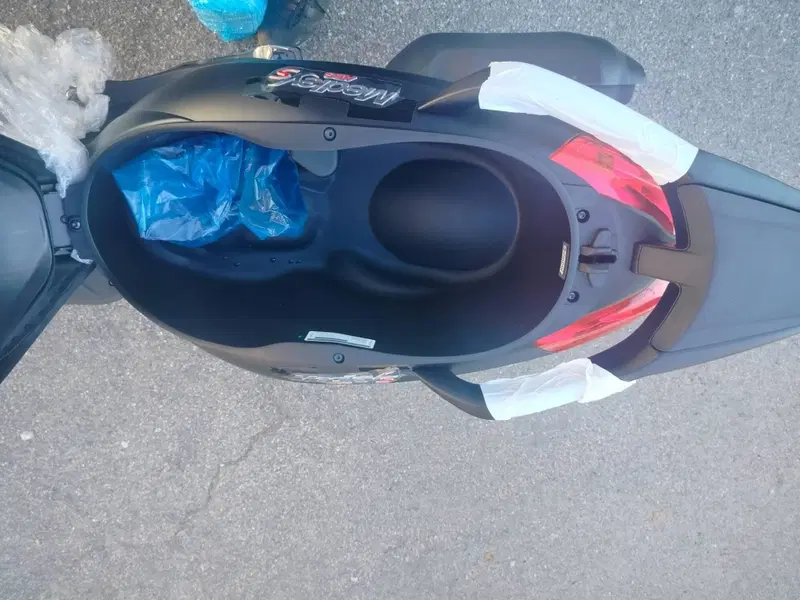 Piaggio Medley 200 (2025 - 26) (4)