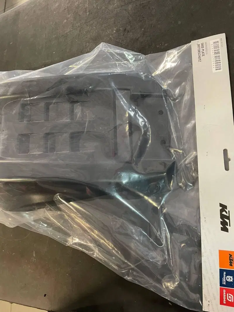 PARAMOTORE 2024 - Skidplate Ktm (6)
