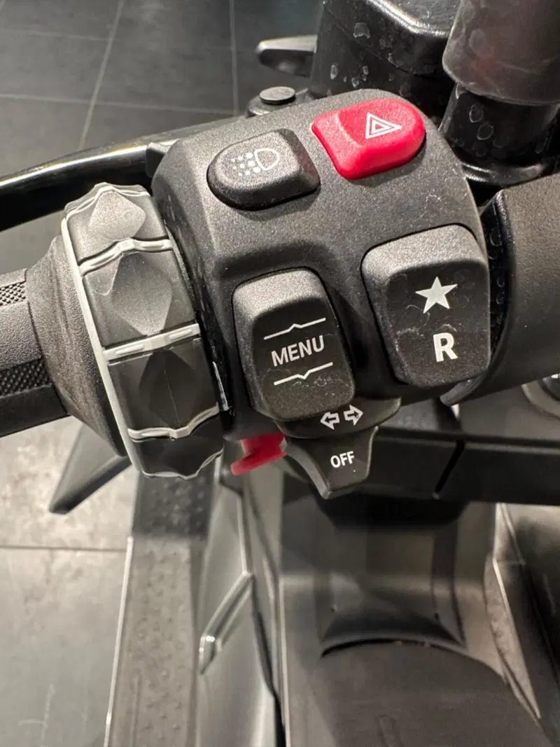 Bmw CE 04 (2021 - 25) (12)