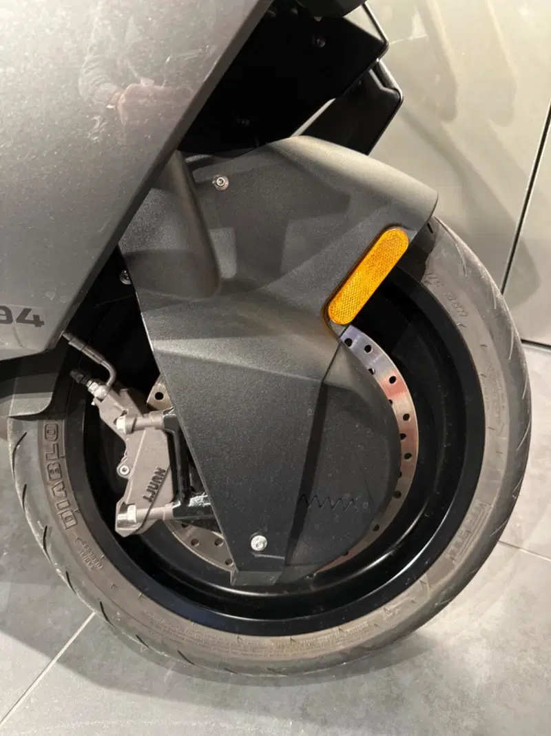 Bmw CE 04 (2021 - 25) (18)
