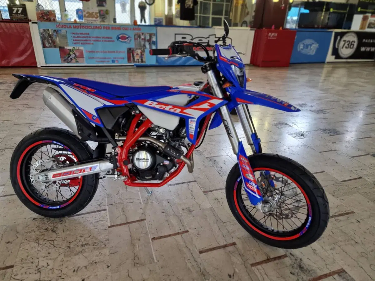 Betamotor RR 125 4T Motard R (2023 - 24) (5)