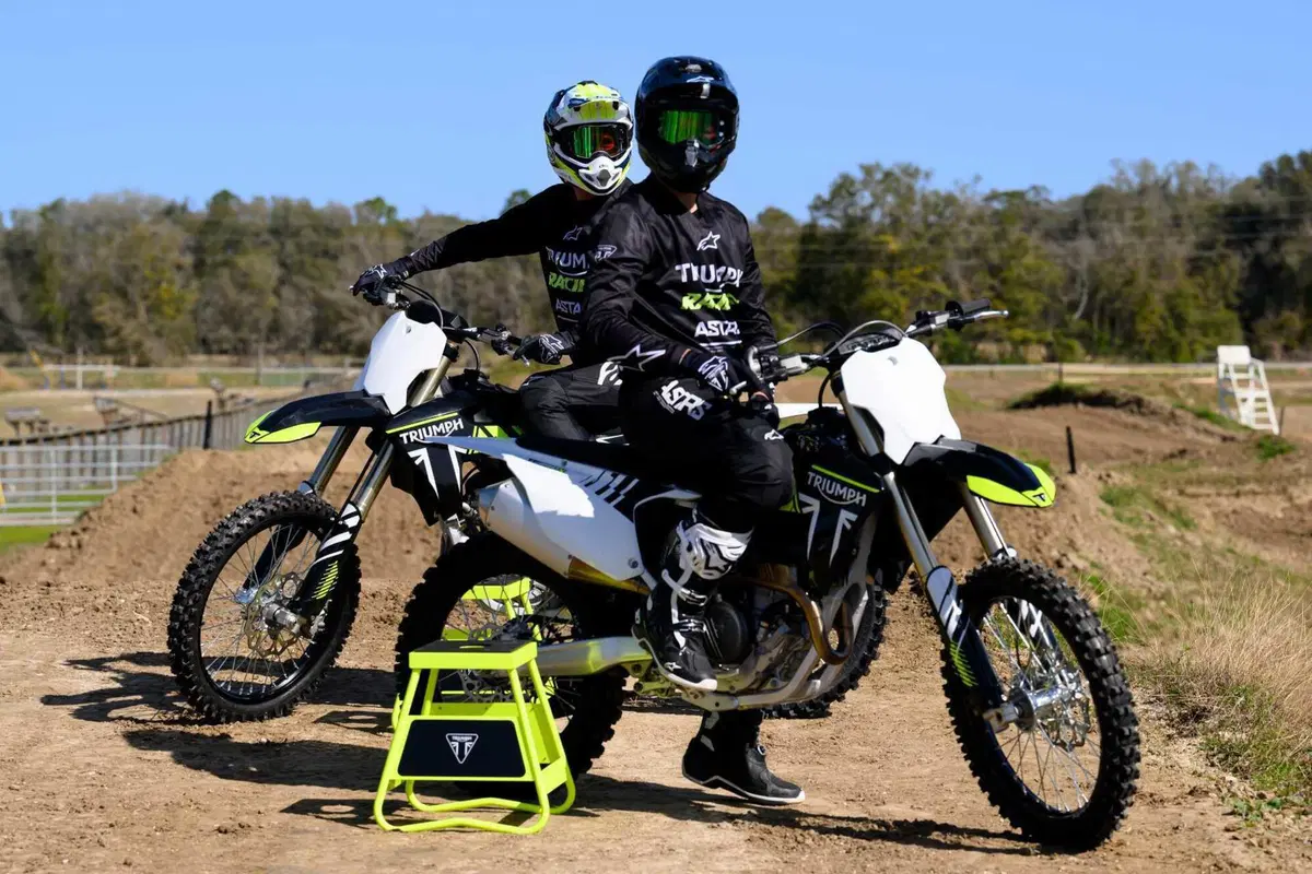 Triumph TF 250-X TEST: come va la nuova moto da cross inglese. Pro e contro [VIDEO E GALLERY] (20)