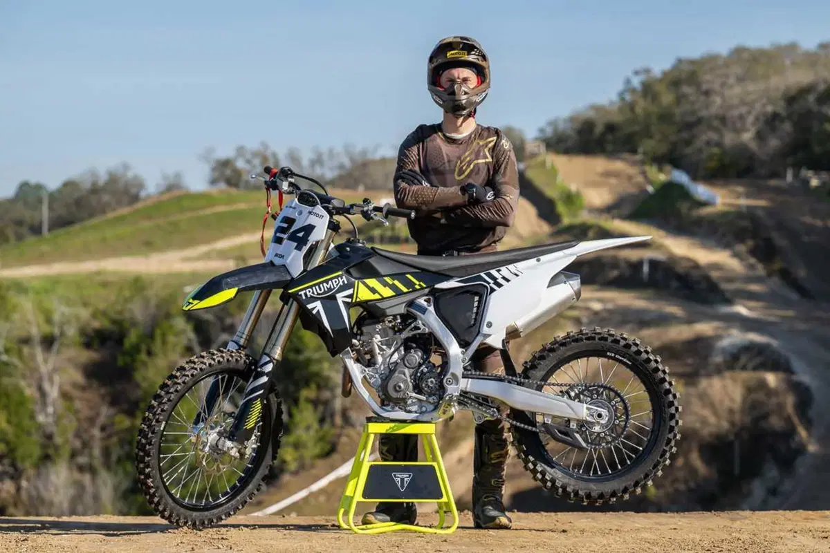 Triumph TF 250-X TEST: come va la nuova moto da cross inglese. Pro e contro [VIDEO E GALLERY] (16)