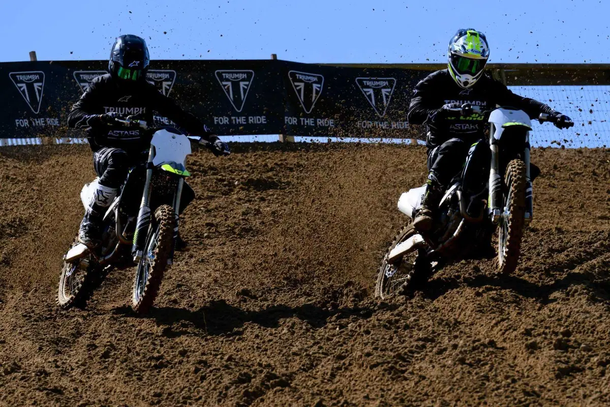 Triumph TF 250-X TEST: come va la nuova moto da cross inglese. Pro e contro [VIDEO E GALLERY] (30)