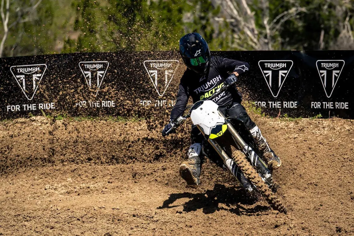 Triumph TF 250-X TEST: come va la nuova moto da cross inglese. Pro e contro [VIDEO E GALLERY] (37)