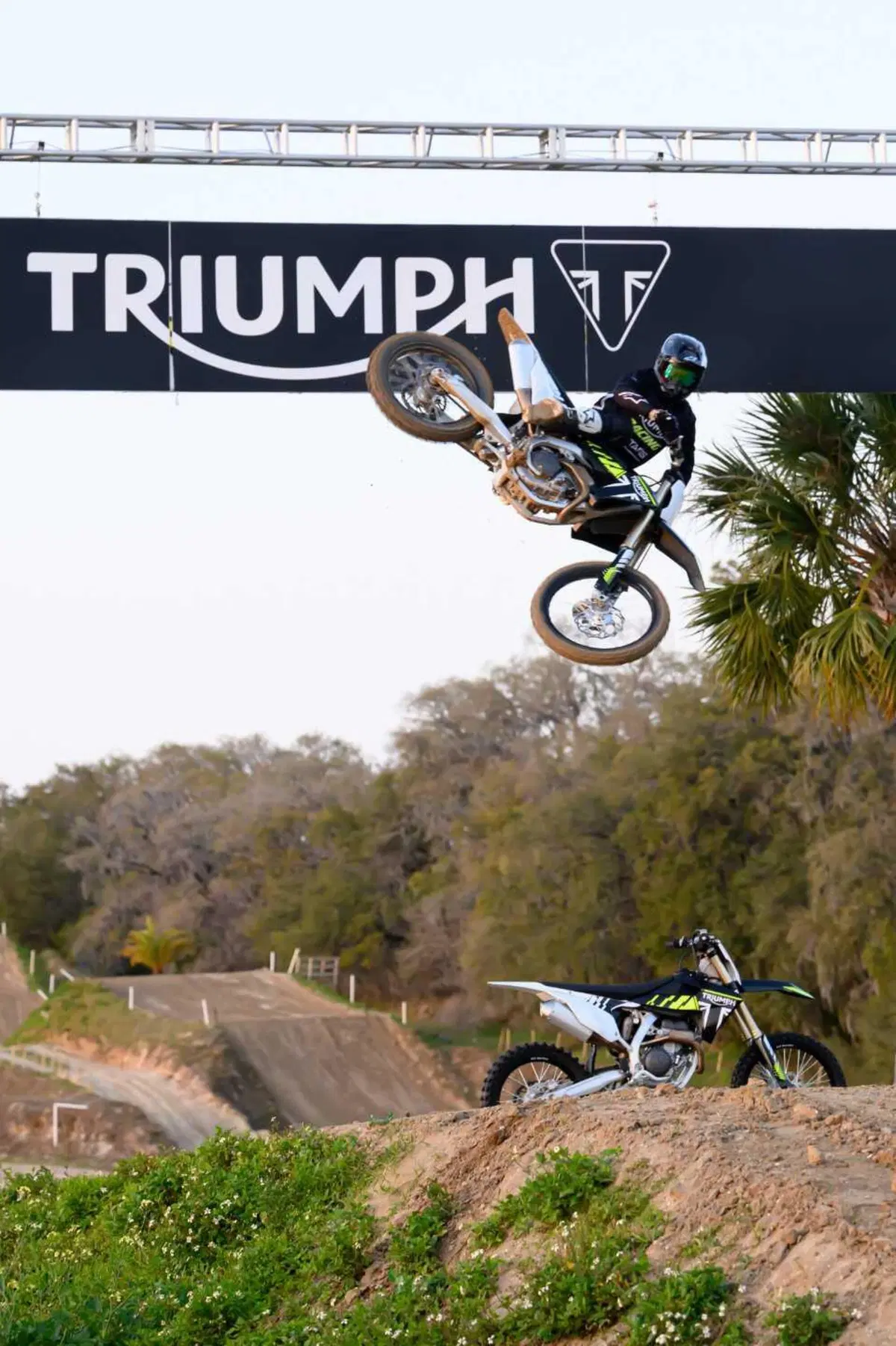 Triumph TF 250-X TEST: come va la nuova moto da cross inglese. Pro e contro [VIDEO E GALLERY] (44)
