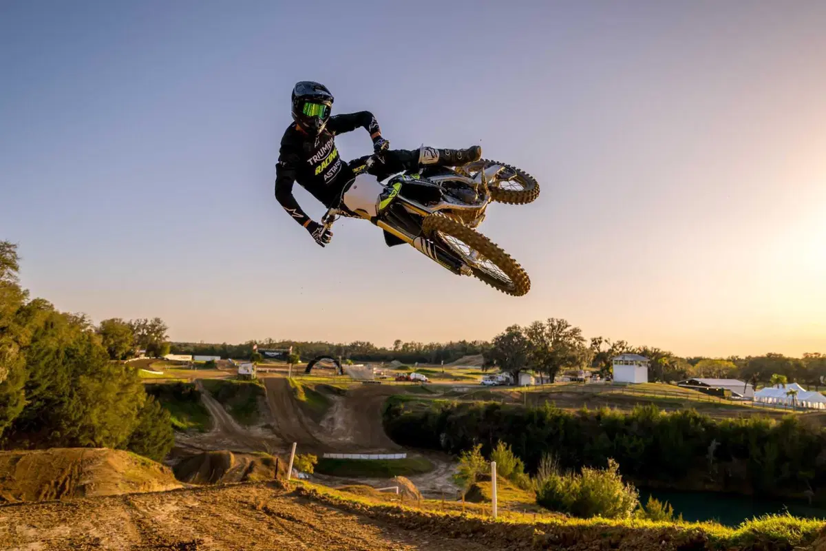 Triumph TF 250-X TEST: come va la nuova moto da cross inglese. Pro e contro [VIDEO E GALLERY] (51)