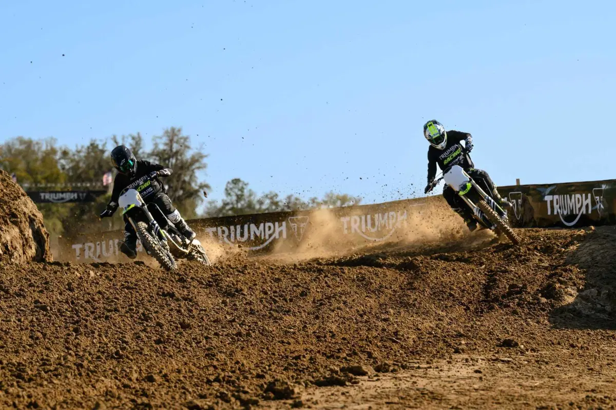 Triumph TF 250-X TEST: come va la nuova moto da cross inglese. Pro e contro [VIDEO E GALLERY] (60)