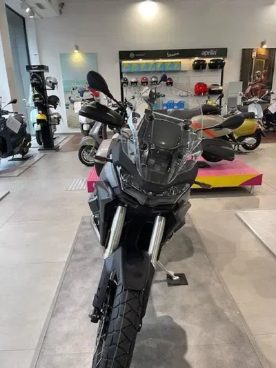 Moto Guzzi Stelvio (2024 - 26) nuova