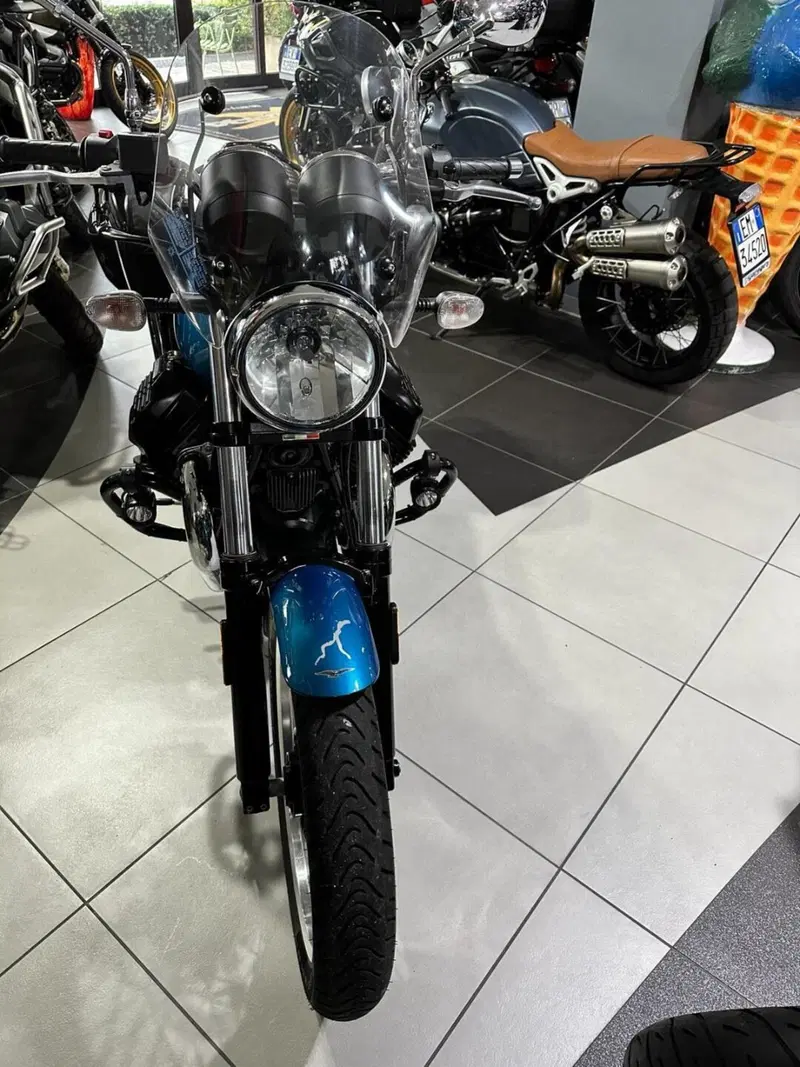 Moto Guzzi V7 III Special (2017 - 20) (4)