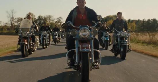 The Bikeriders, ecco il teaser del film con Tom Hardy che ha ispirato la Hydra-Glide Revival