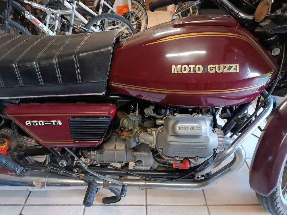 Moto Guzzi 850 T4 (3)