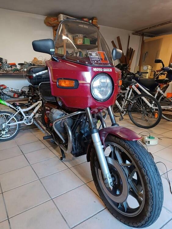 Moto Guzzi 850 T4
