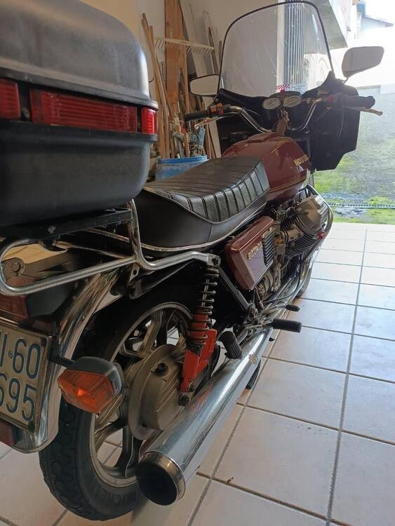 Moto Guzzi 850 T4 (5)