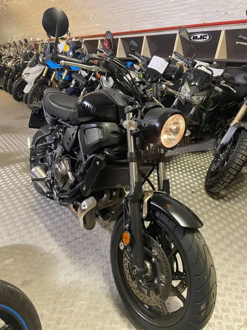 Yamaha XSR 700 (2022 - 26) (9)