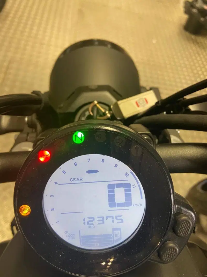 Yamaha XSR 700 (2022 - 26) (11)