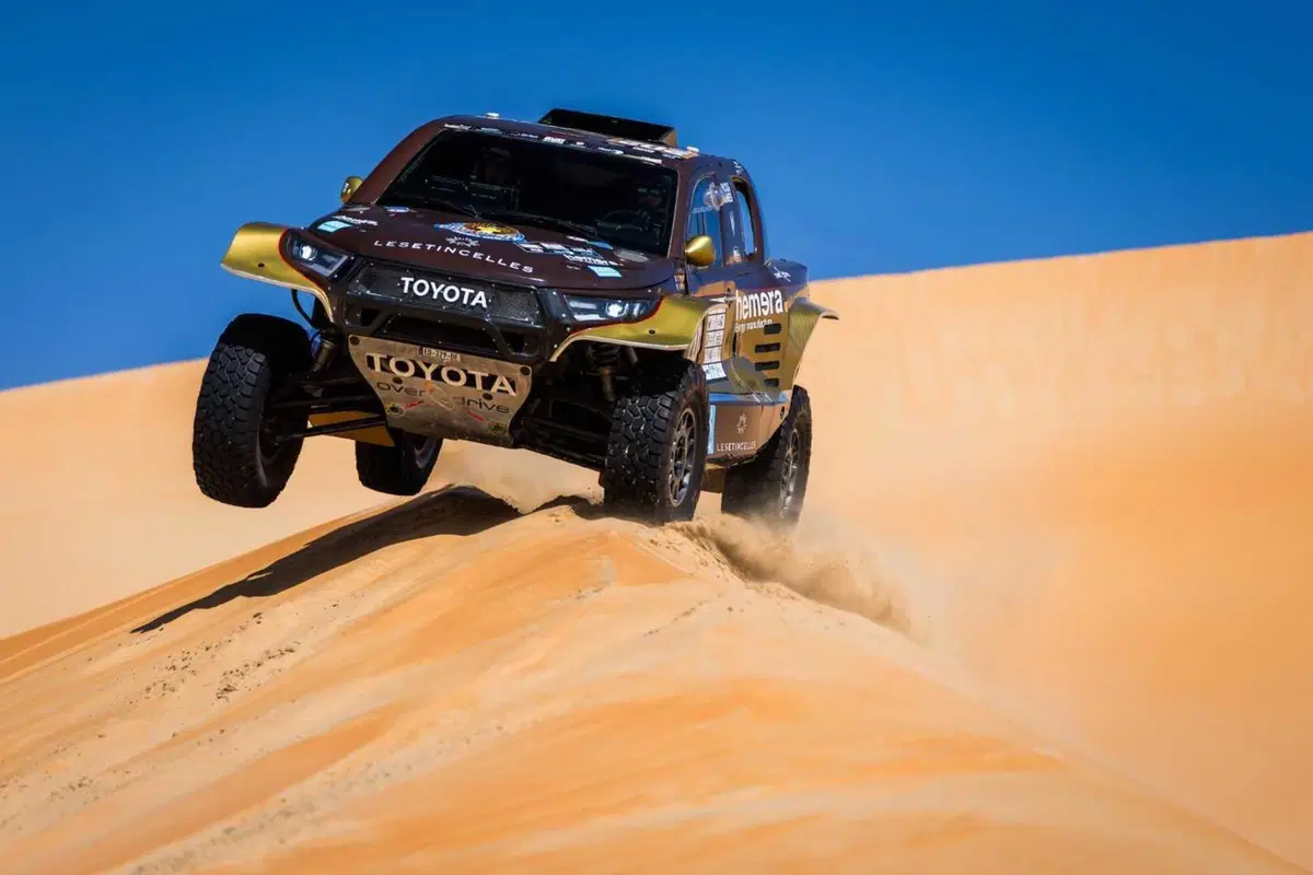 Abu Dhabi Desert Challenge. Trionfo mondiale Hero in atmosfera Al Attiyah (13)