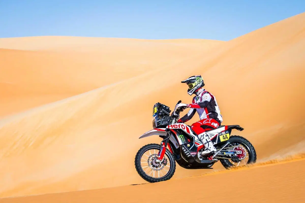 Abu Dhabi Desert Challenge. Trionfo mondiale Hero in atmosfera Al Attiyah (15)