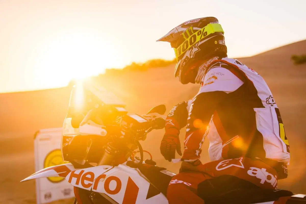 Abu Dhabi Desert Challenge. Trionfo mondiale Hero in atmosfera Al Attiyah (17)