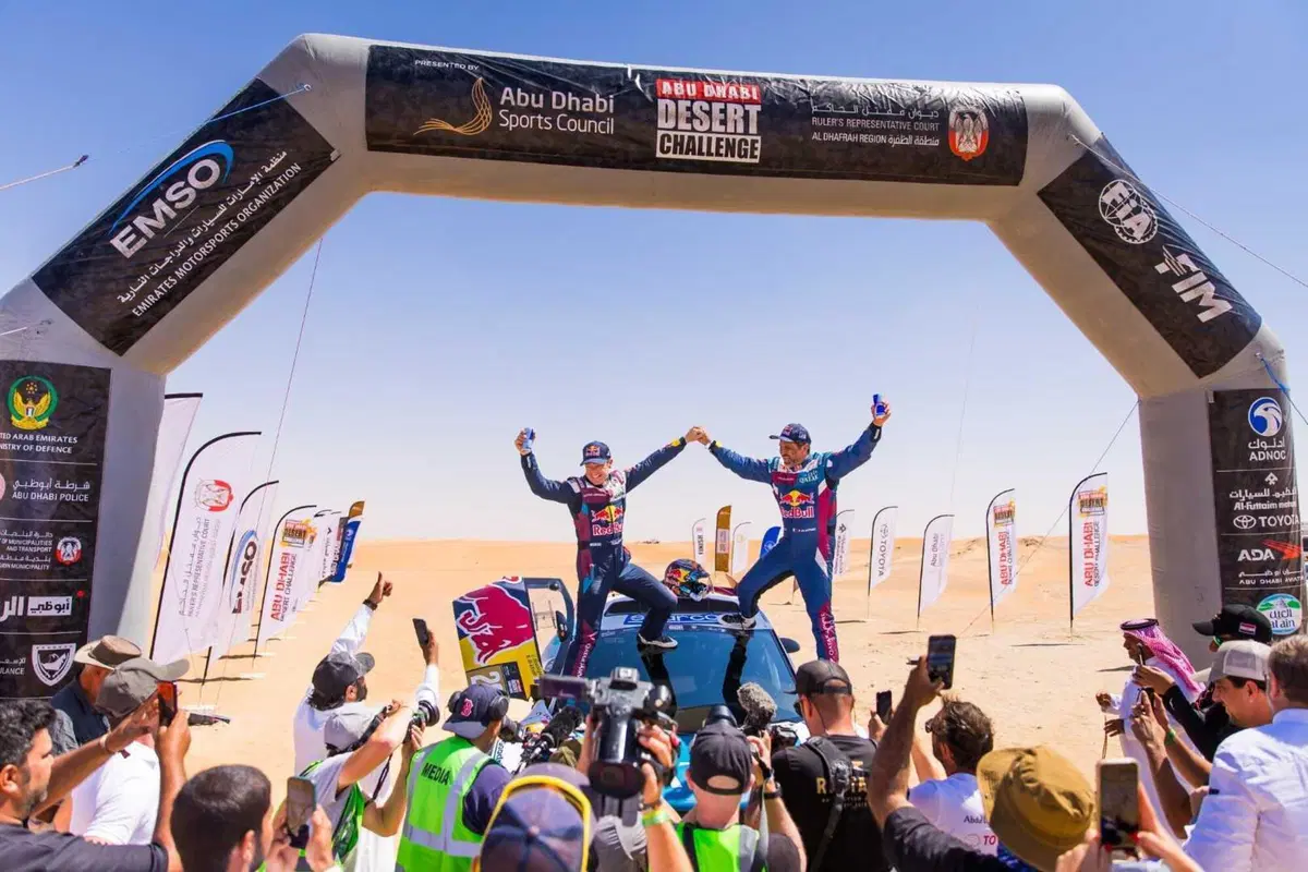 Abu Dhabi Desert Challenge. Trionfo mondiale Hero in atmosfera Al Attiyah (24)